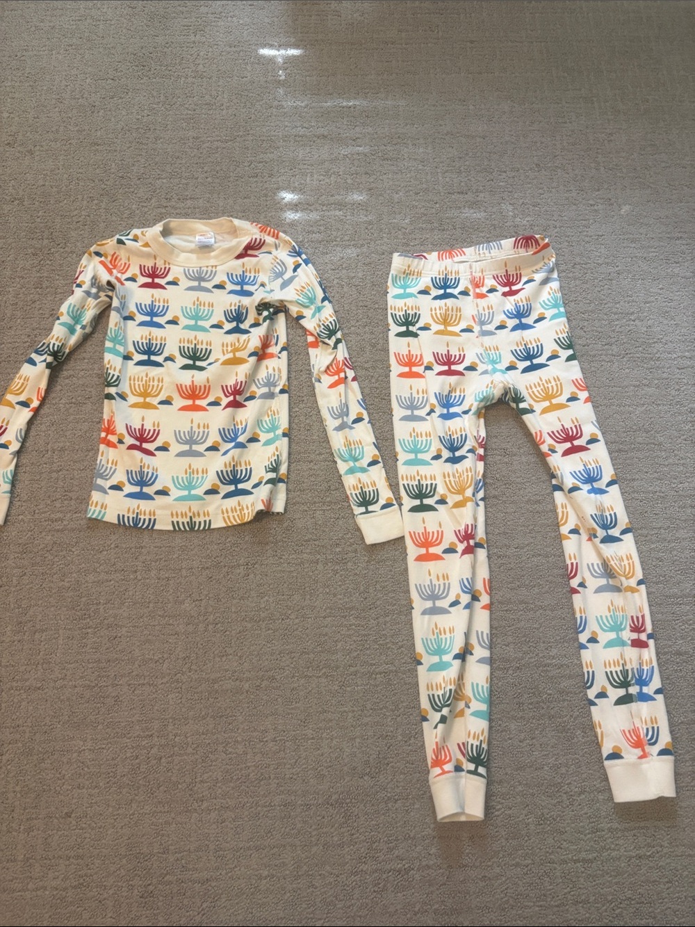 Hanna Andersson Cream Pajama Set with Multicolor Hanukkah Menorah sz 12 unisex